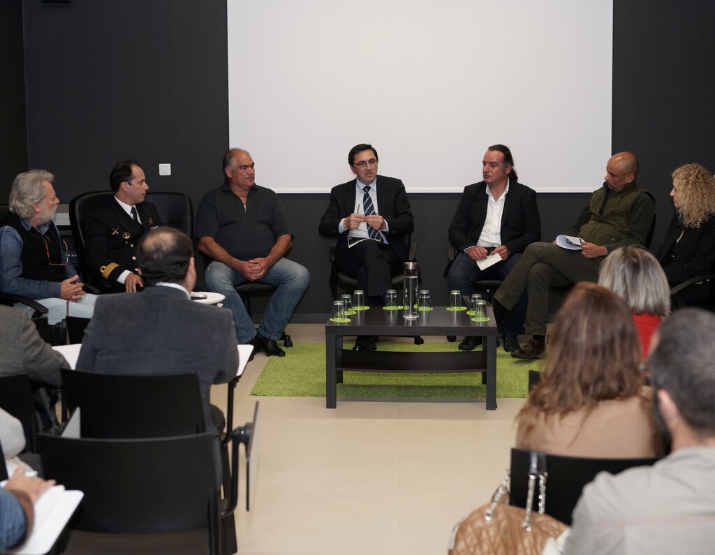 Redesfantasma2 1 1024 2500