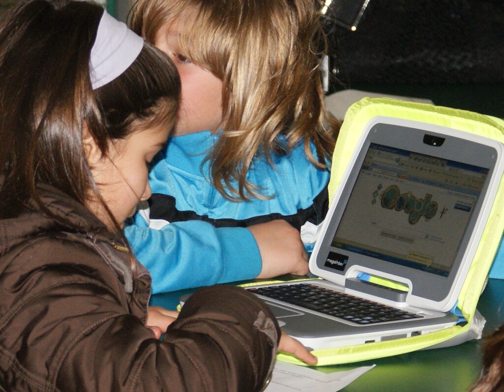 Internetsegura2015 1 1024 2500